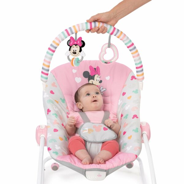 Bright Starts Disney Baby MINNIE Mouse - Mecedora y asiento para bebés y niños pequeños con vibraciones y barra de juguete extraíble. - Imagen 2